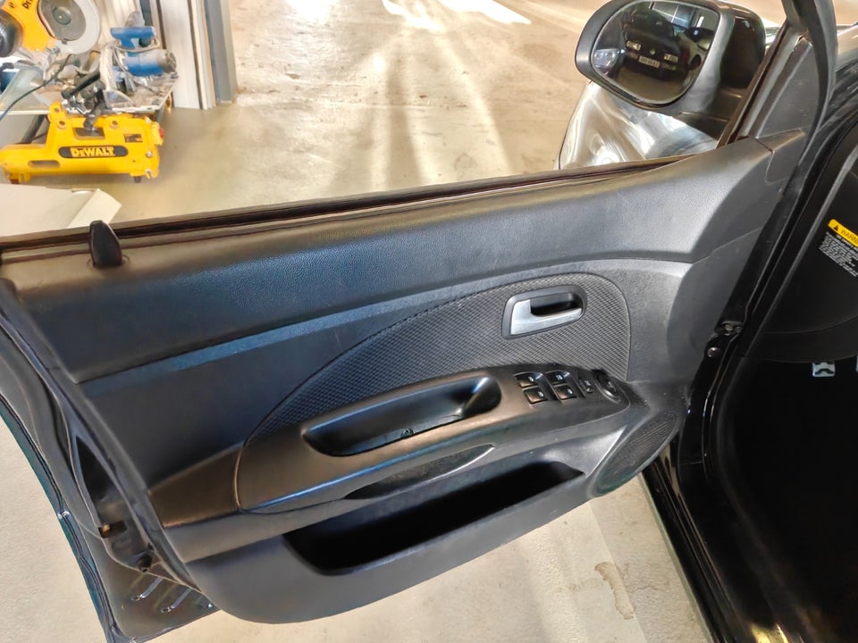 Kia Picanto 1,1 Style+ 5d