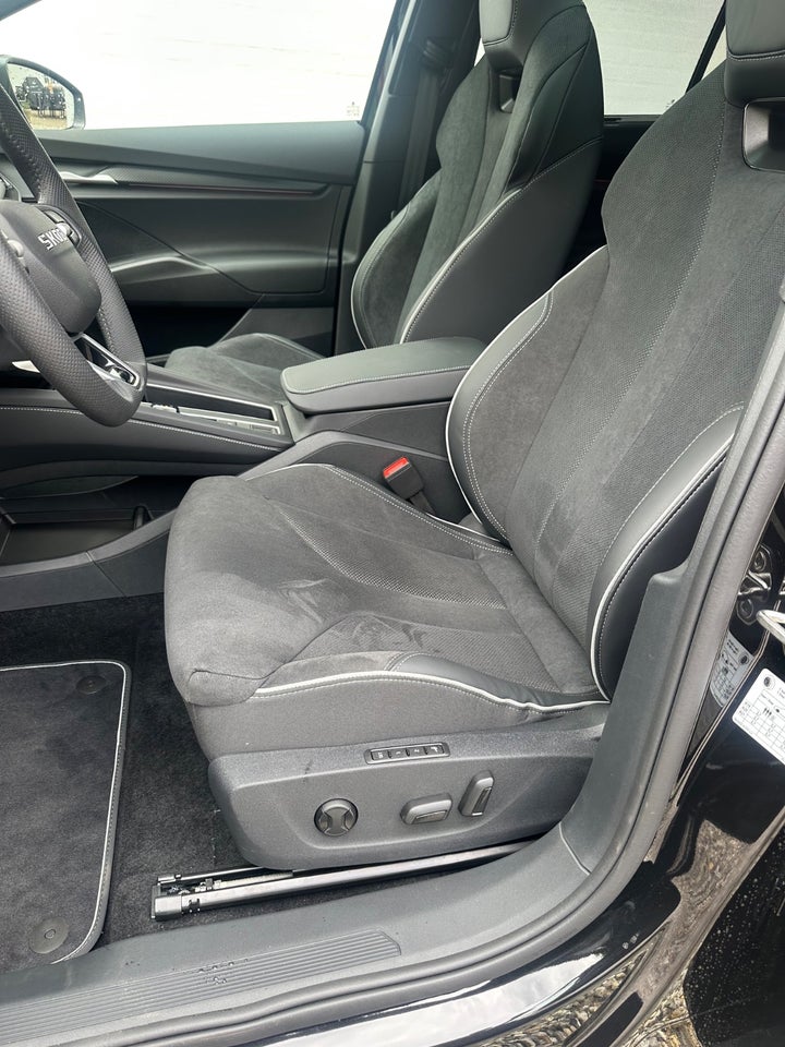 Skoda Enyaq 85 iV Sportline Maxx 5d