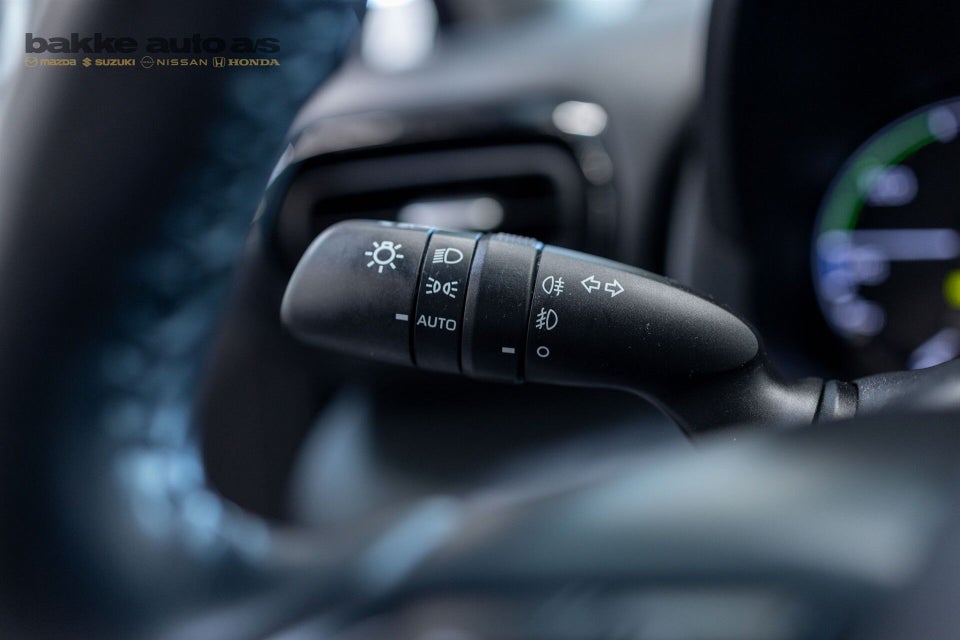 Mazda 2 1,5 Hybrid Pure+ CVT 5d