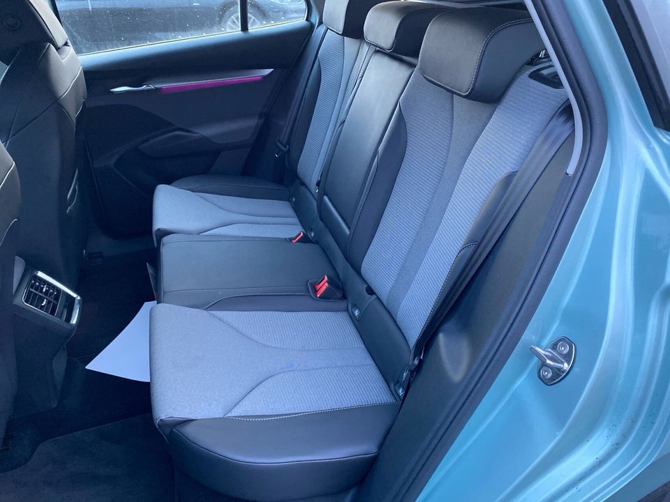 Skoda Enyaq 80 iV Loft 5d