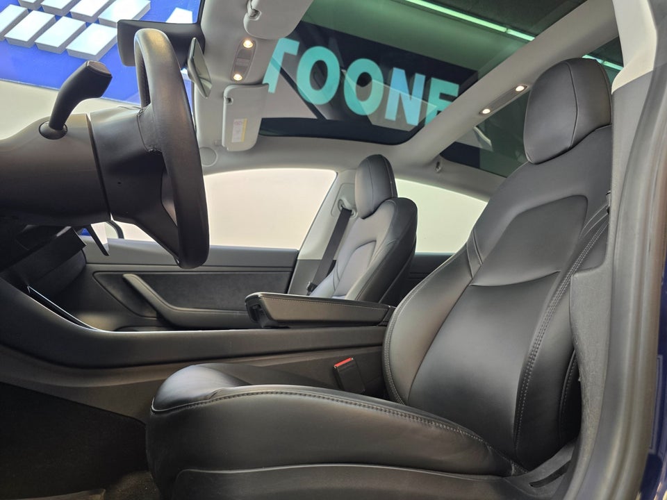 Tesla Model 3 Standard Range+ RWD 4d