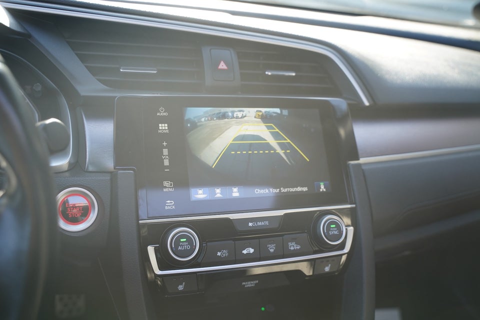 Honda Civic 1,5 VTEC Turbo Executive CVT 4d