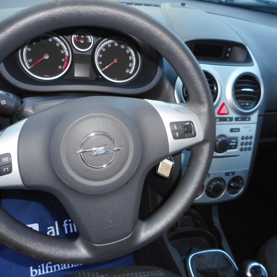 Opel Corsa 1,2 16V Cool 5d