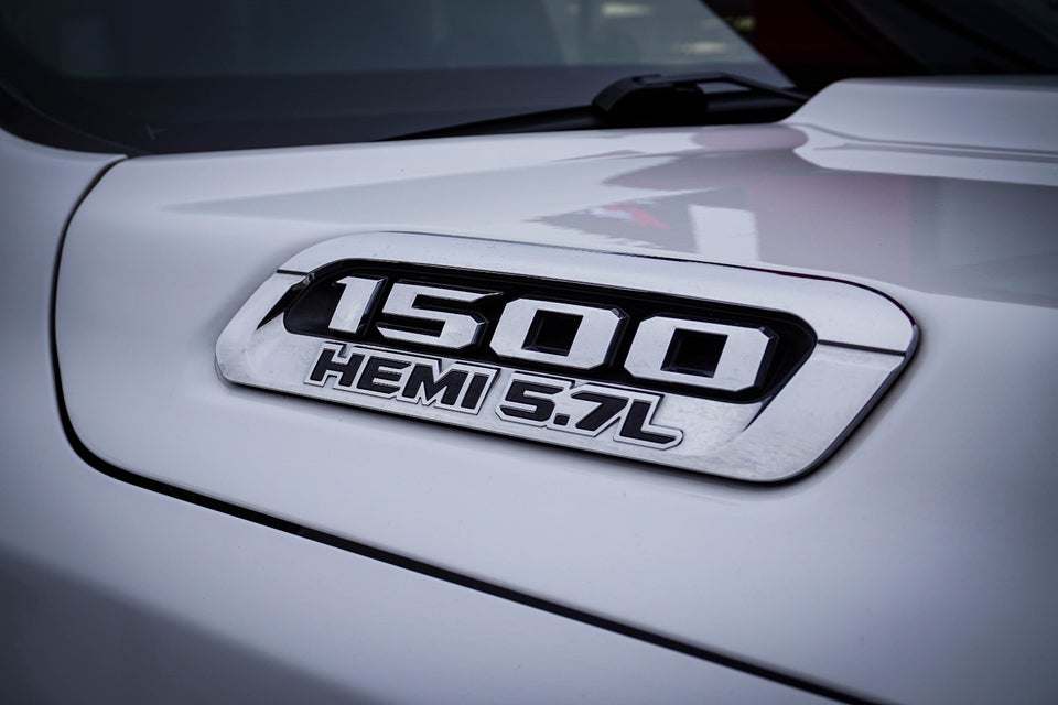 Dodge RAM 1500 5,7 V8 Hemi Limited aut. 4d
