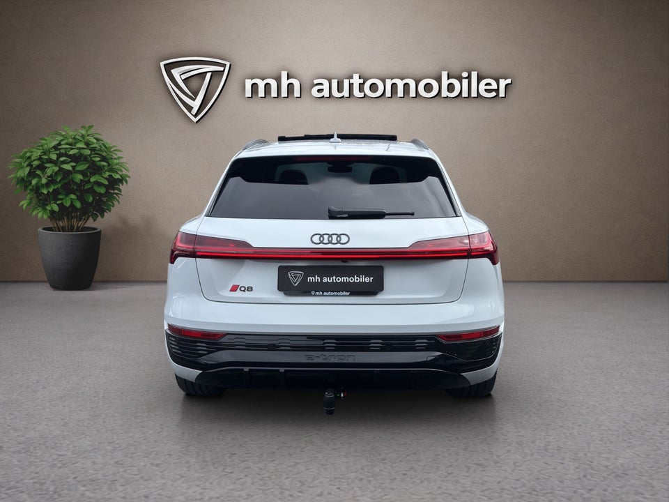 Audi Q8 e-tron 55 S-line Black Style quattro 5d