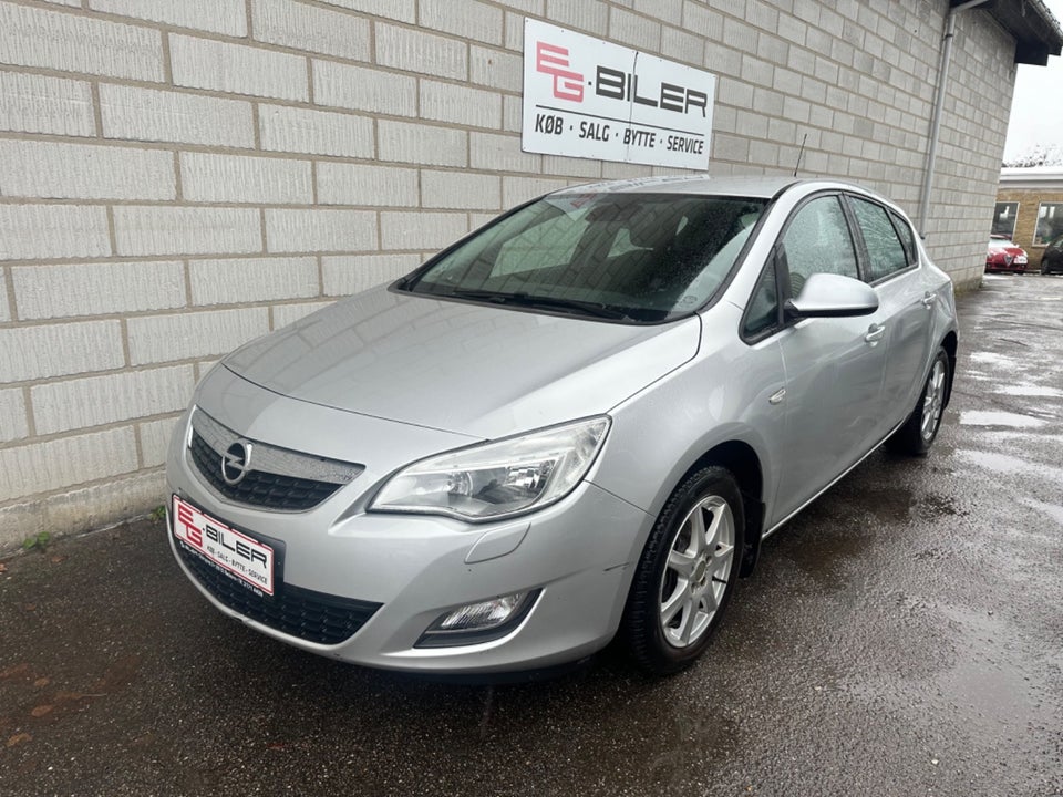 Opel Astra 1,6 Enjoy aut. 5d