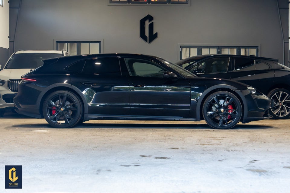 Porsche Taycan 4S Performance+ Cross Turismo 5d