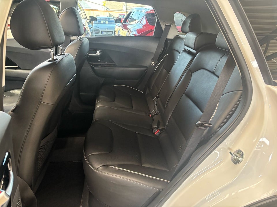 Kia e-Niro 64 Advance 5d