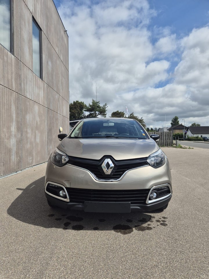 Renault Captur 0,9 TCe 90 Expression 5d
