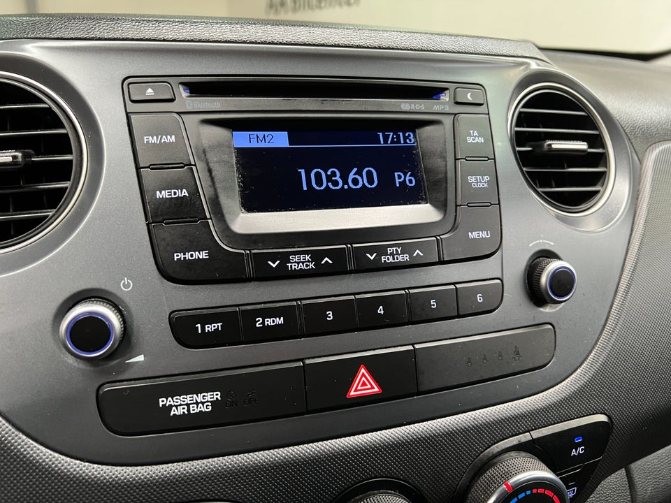 Hyundai i10 1,0 Black Line 5d