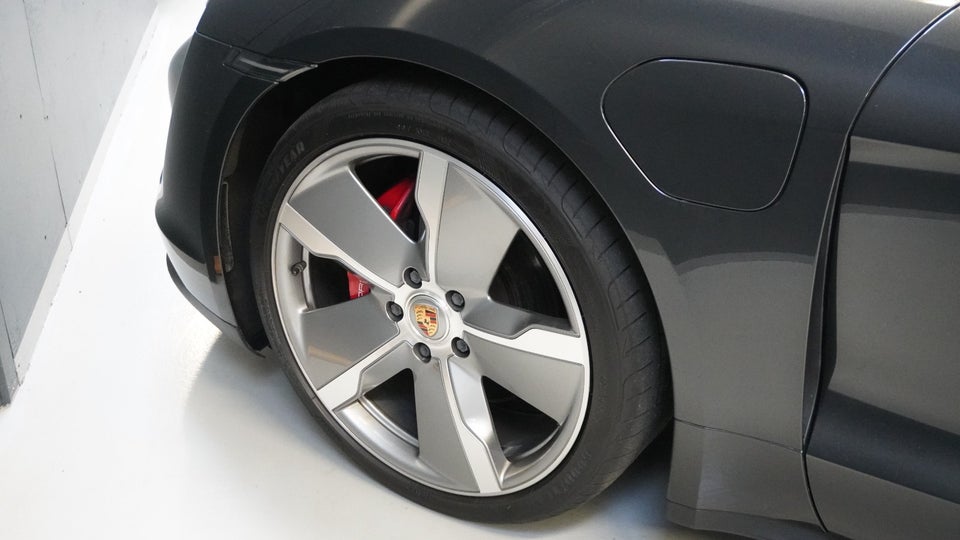 Porsche Taycan 4S Performance+ 4d