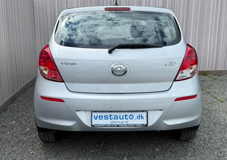 Hyundai i20 1,25 Comfort 5d