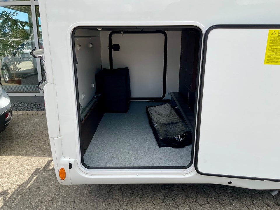 Ford Benimar 2,0 Tessoro T468 aut. 3d