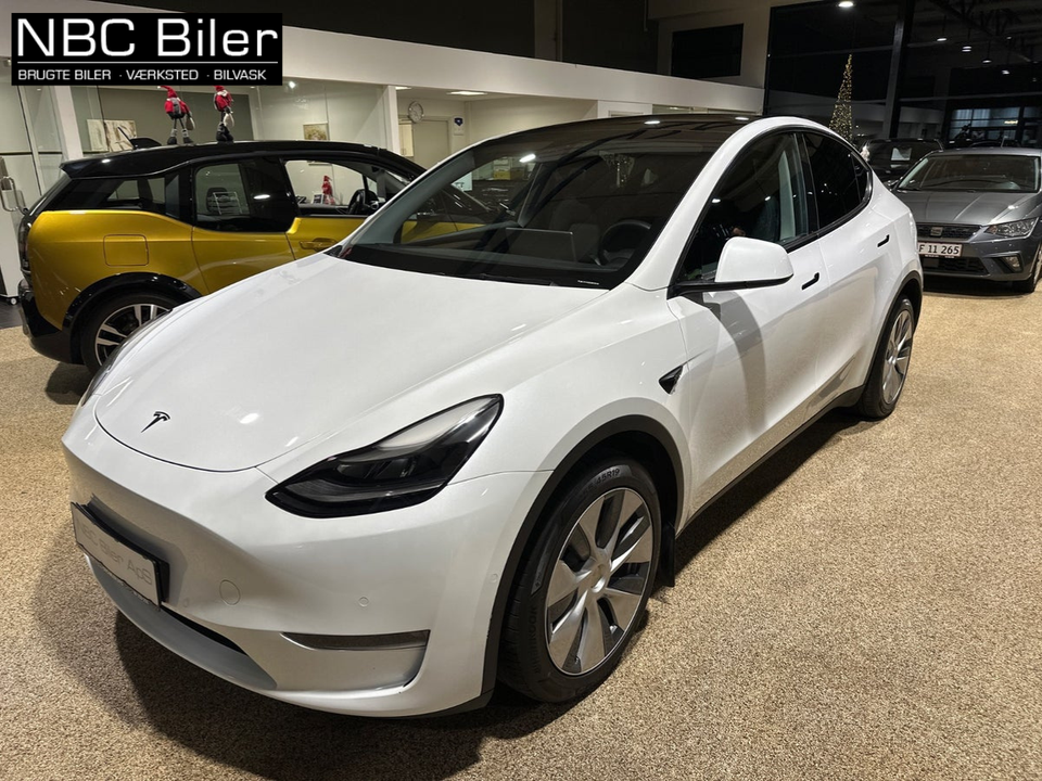 Tesla Model Y Long Range AWD 5d