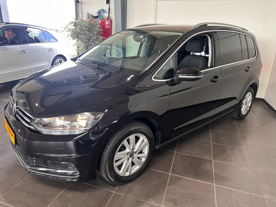 VW Touran 2,0 TDi 150 Highline DSG Van 5d
