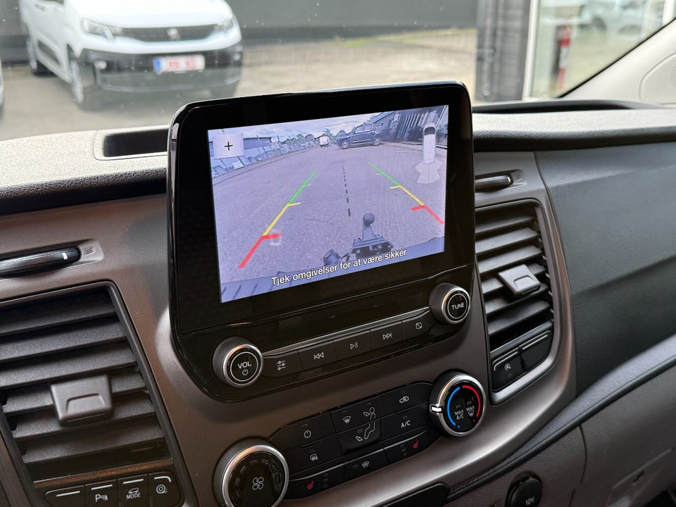 Ford Transit Custom 300L 2,0 TDCi 130 Trend