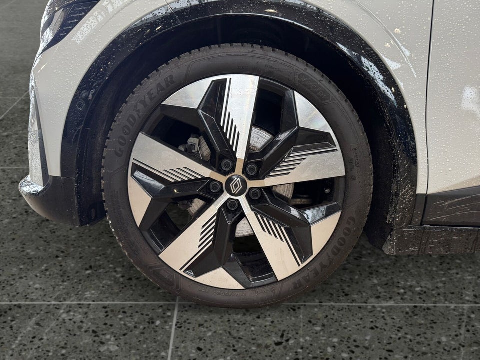 Renault Megane E-Tech 40 Techno 5d