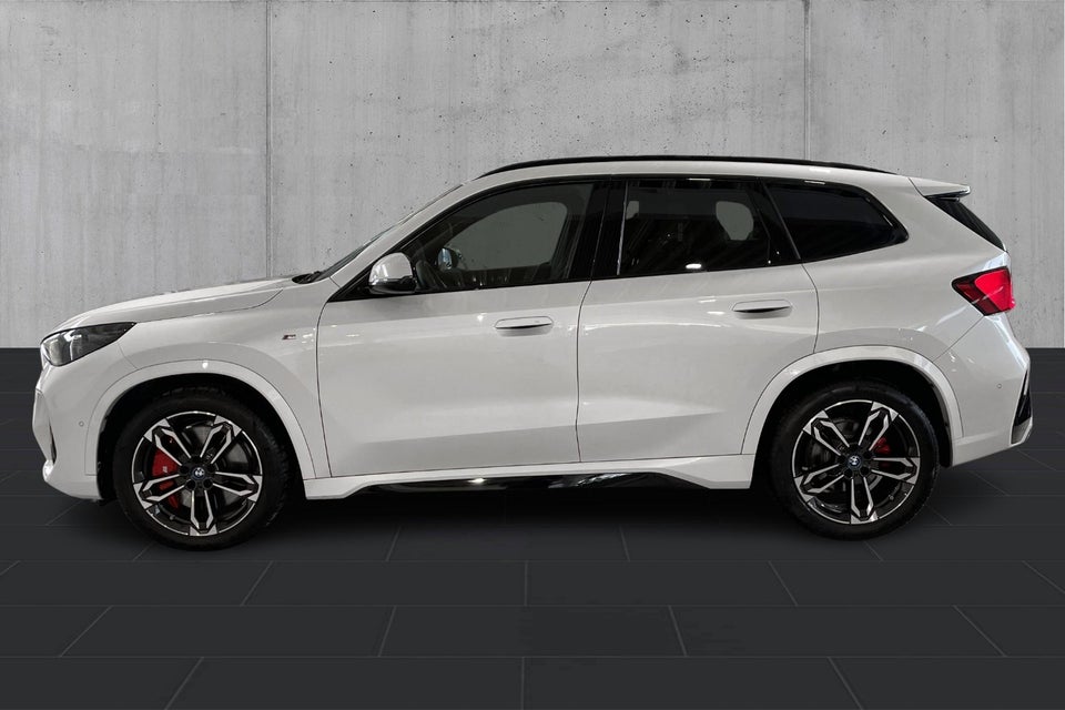 BMW iX1 eDrive20 M-Sport Pro 5d