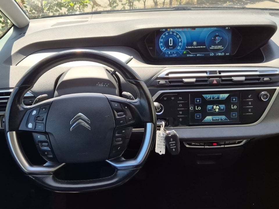 Citroën Grand C4 Picasso 1,6 e-HDi 115 Intensive 7prs 5d