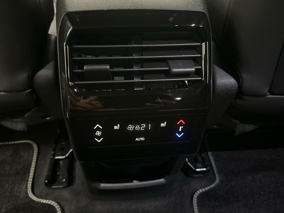 Peugeot e-5008 77 GT Pack AWD 7prs 5d