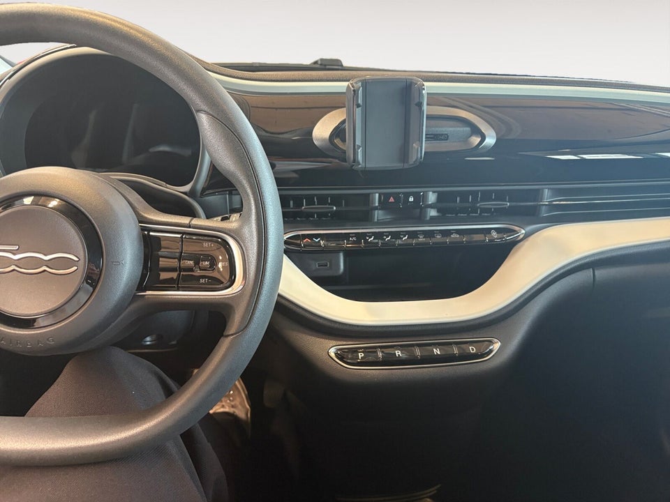 Fiat 500e 24 Action 3d