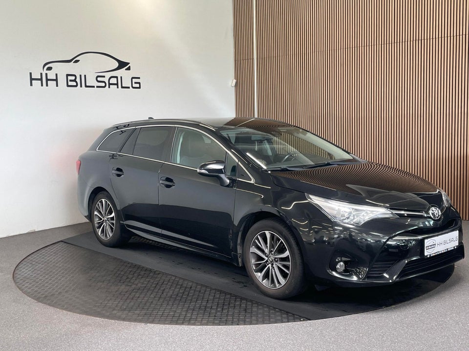 Toyota Avensis 1,8 VVT-i T2 Touring Sports 5d