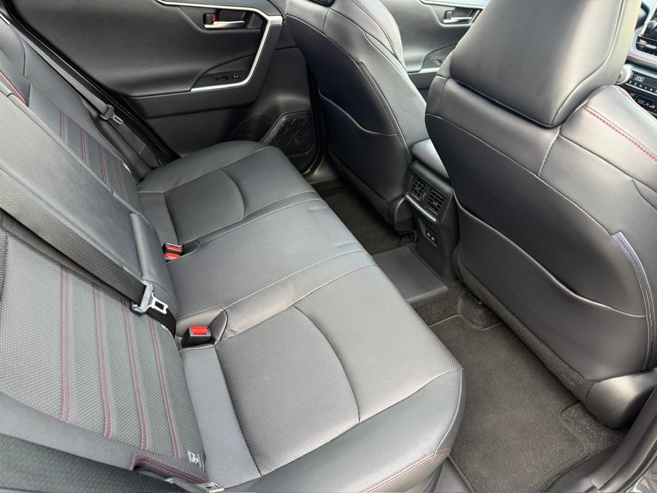 Toyota RAV4 2,5 Plug-in Hybrid Executive AWD-i 5d