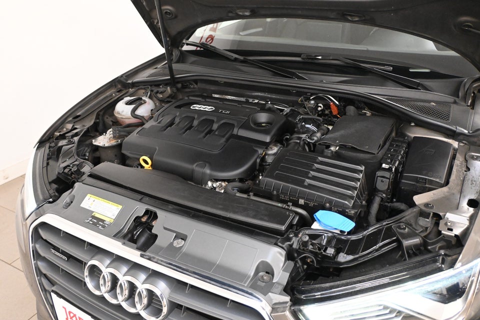 Audi A3 2,0 TDi 184 Ambiente Sportback quattro S-tr. 5d