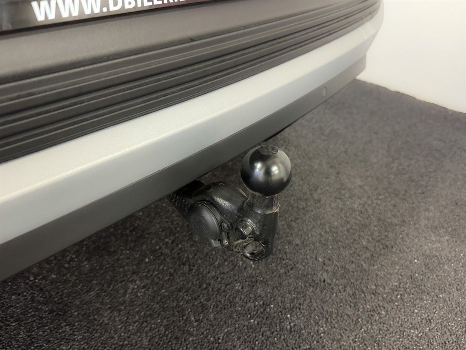 Ford Explorer 84 Select Extended Range AWD 5d