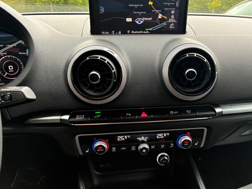 Audi A3 1,4 e-tron Sportback S-tr. 5d