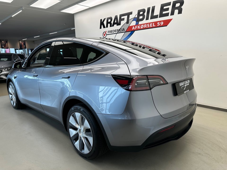 Tesla Model Y Long Range AWD 5d