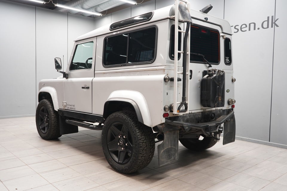 Land Rover Defender 90 2,5 TD5 Hard Top 3d