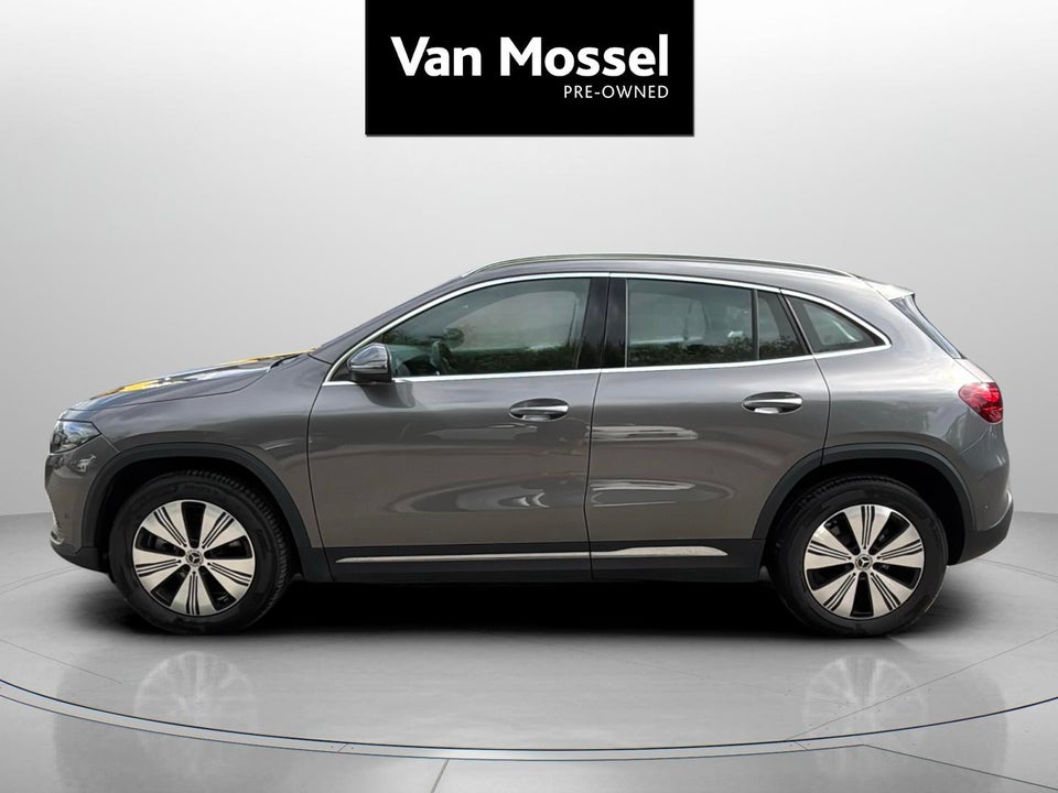 Mercedes EQA300 Progressive 4Matic 5d