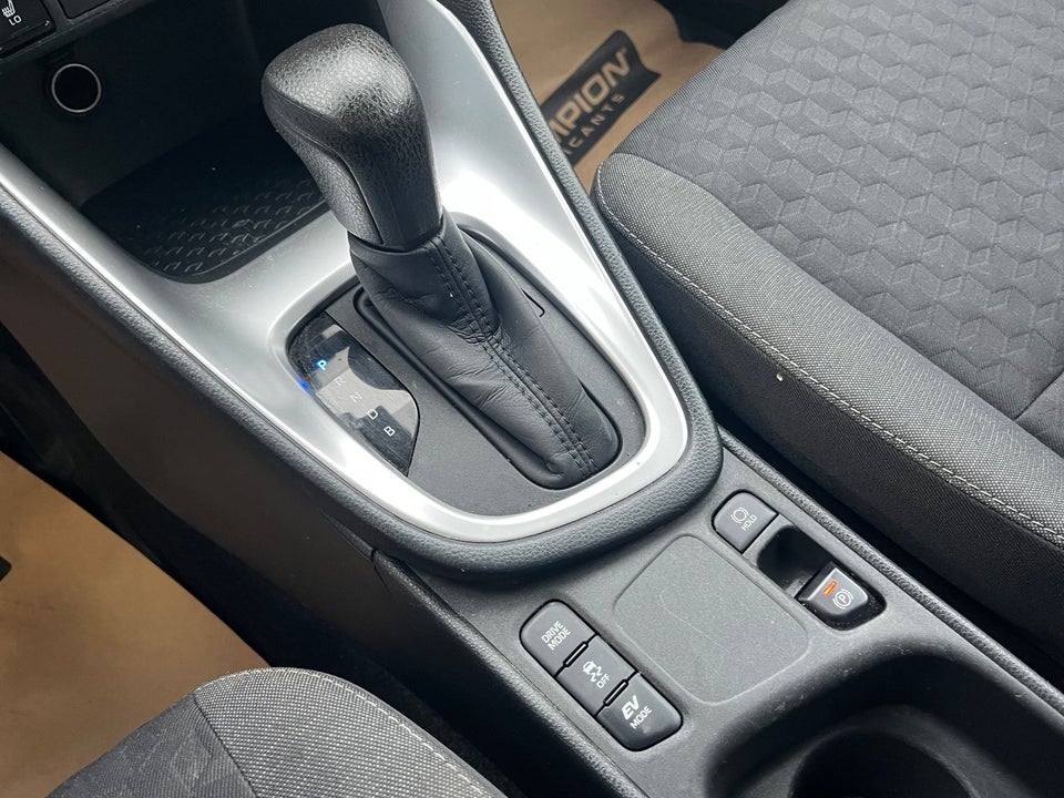 Toyota Yaris 1,5 Hybrid H3 Smart e-CVT 5d