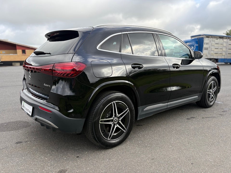 Mercedes EQA350 AMG Line 4Matic 5d