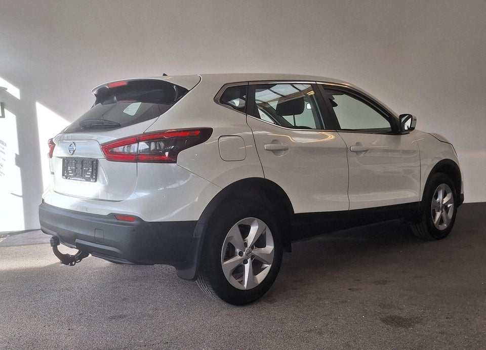 Nissan Qashqai 1,6 dCi 130 Acenta 5d