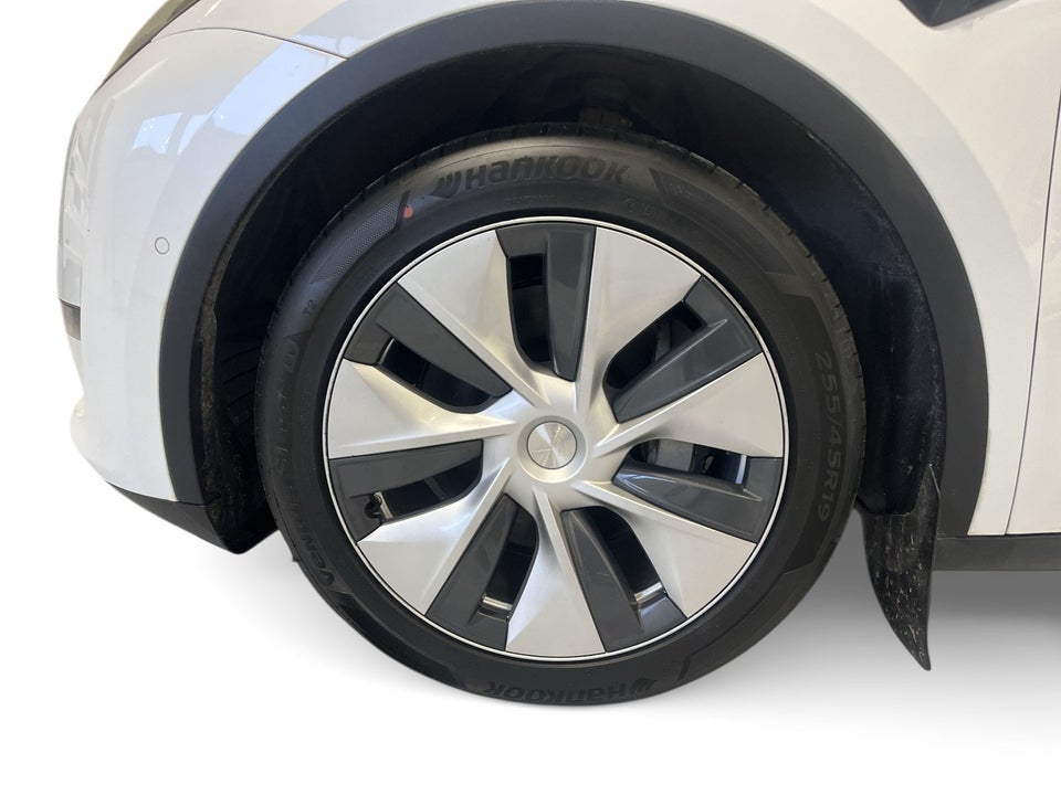 Tesla Model Y Long Range AWD 5d