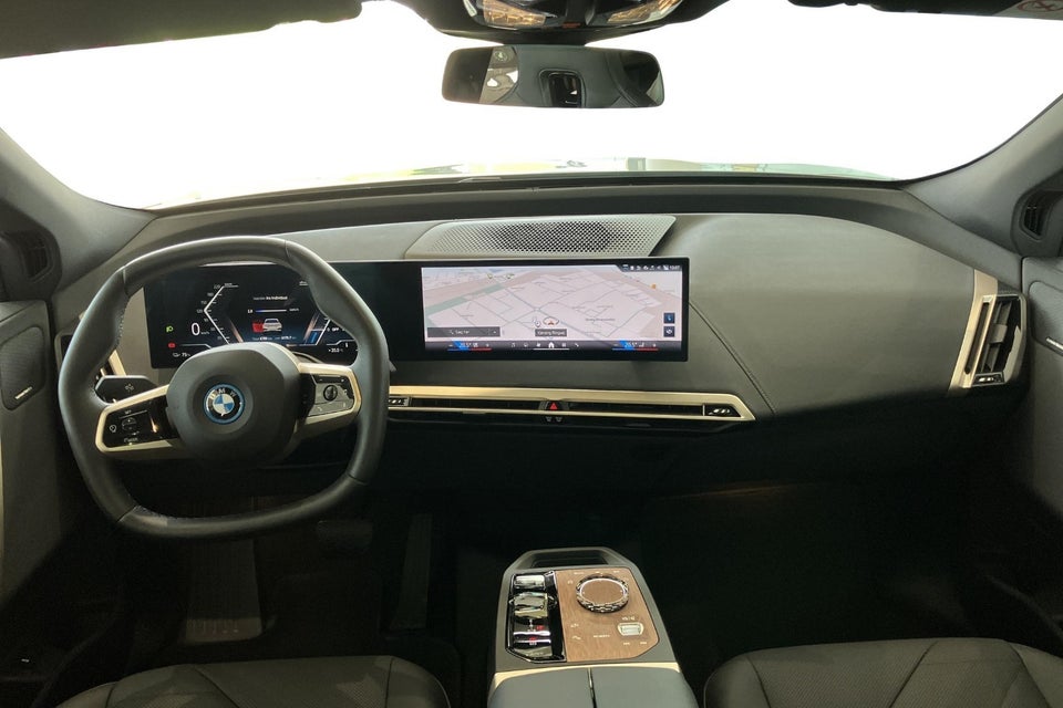 BMW iX xDrive40 Supercharged 5d