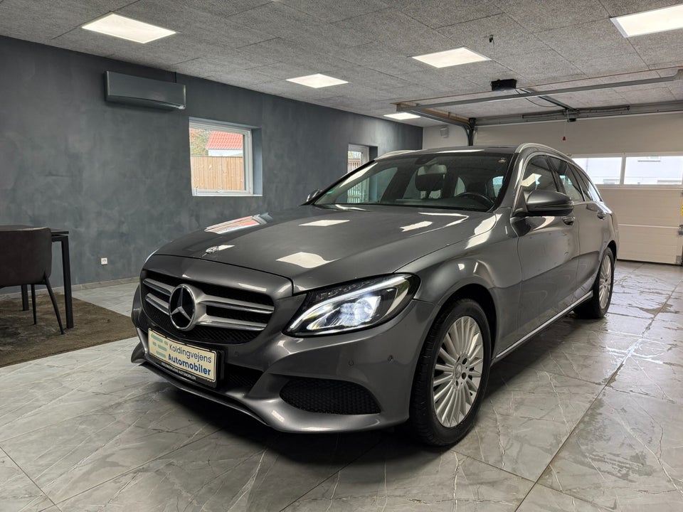 Mercedes C220 d 2,2 Avantgarde stc. aut. 5d