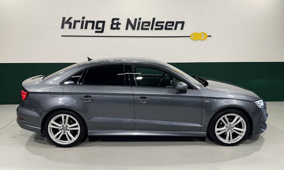 Audi A3 35 TFSi Sport Limited S-tr. 4d