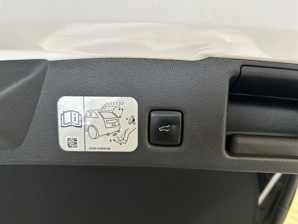 Ford Kuga 2,5 PHEV ST-Line X CVT 5d