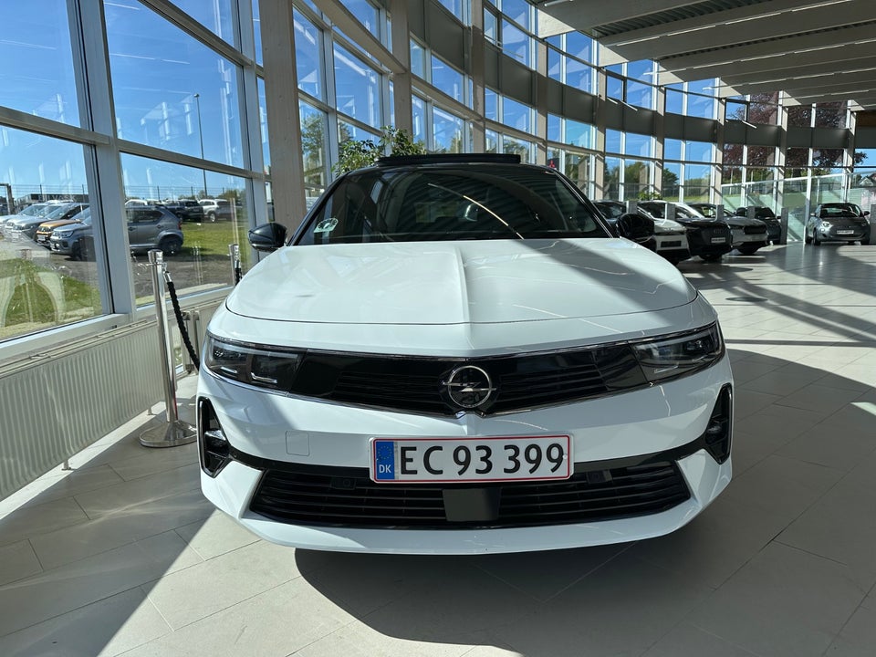 Opel Astra 1,6 PHEV Ultimate aut. 5d