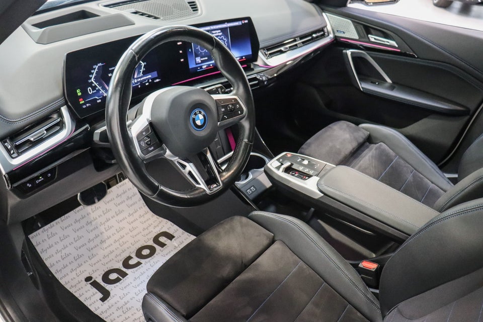 BMW iX1 xDrive30 Fully Charged M-Sport 5d