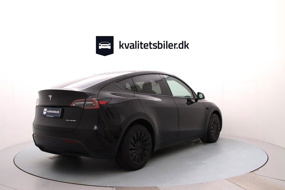 Tesla Model Y Long Range AWD 5d