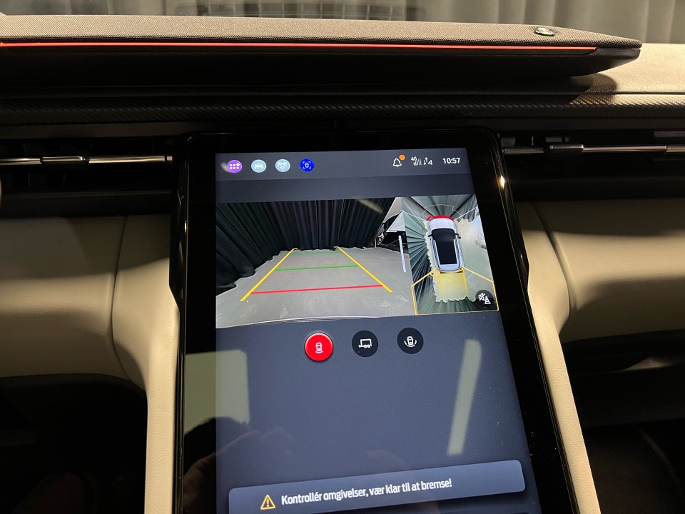 Ford Explorer 77 Premium Extended Range 5d