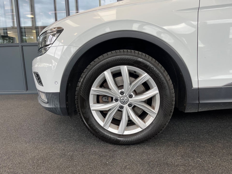 VW Tiguan 2,0 TDi 240 Highline DSG 4Motion Van 5d