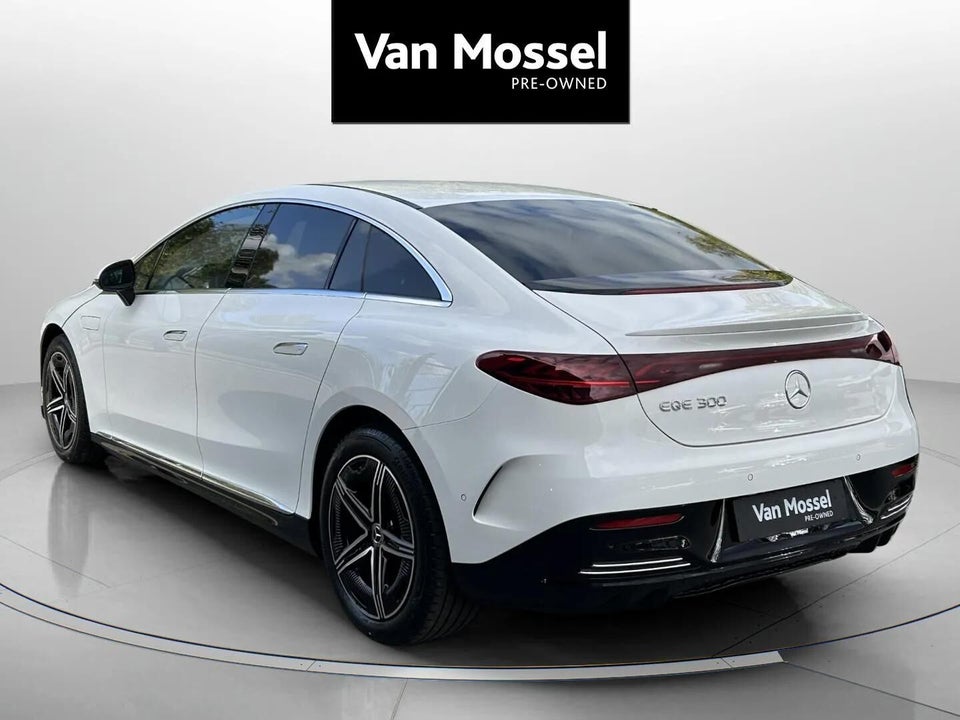 Mercedes EQE300 AMG Line 4d