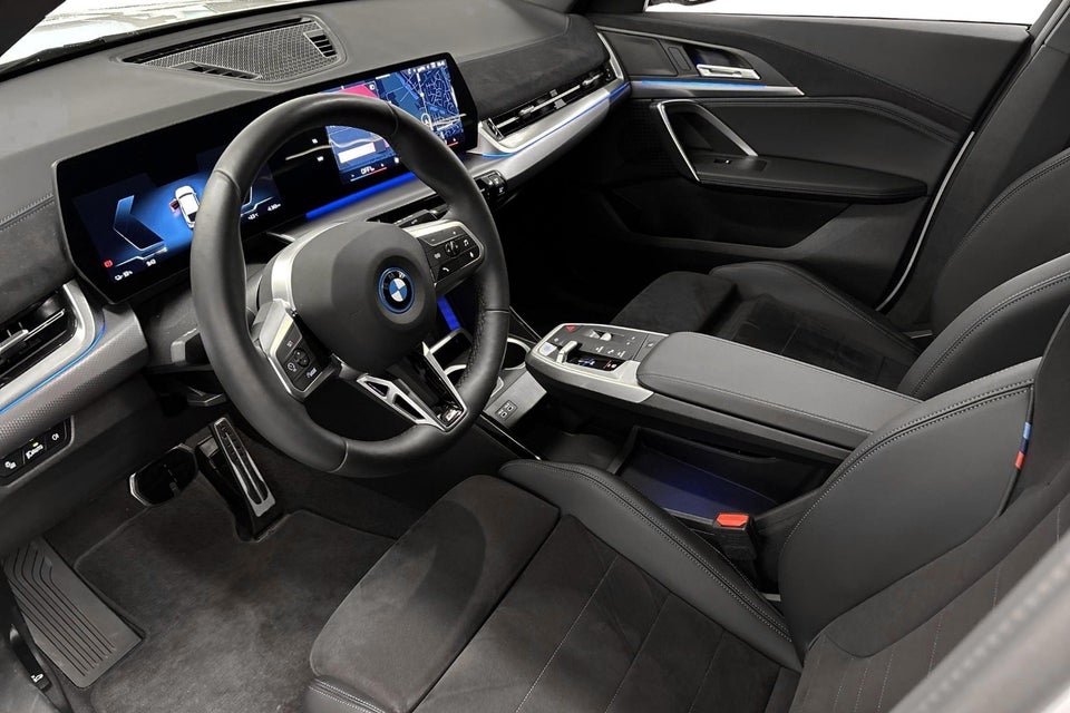 BMW iX2 eDrive20 M-Sport 5d