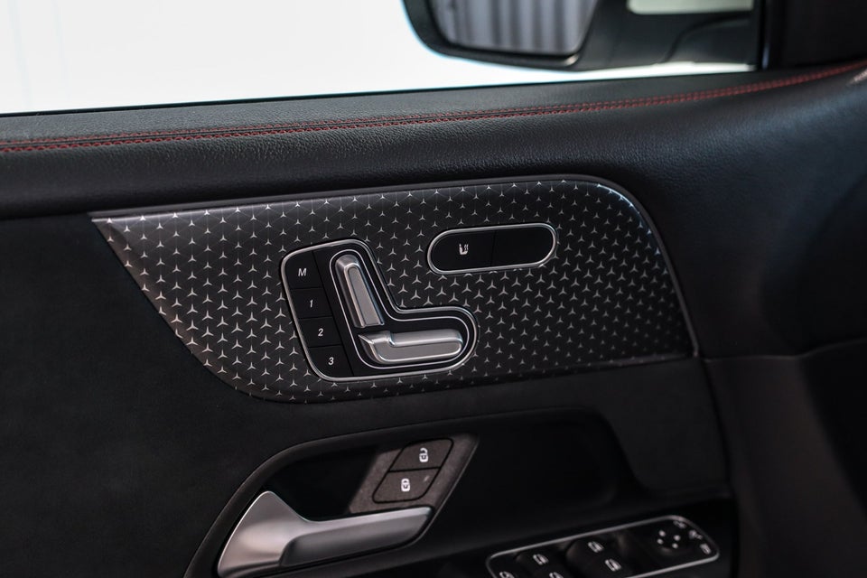 Mercedes EQB300 AMG Premium 4Matic 5d