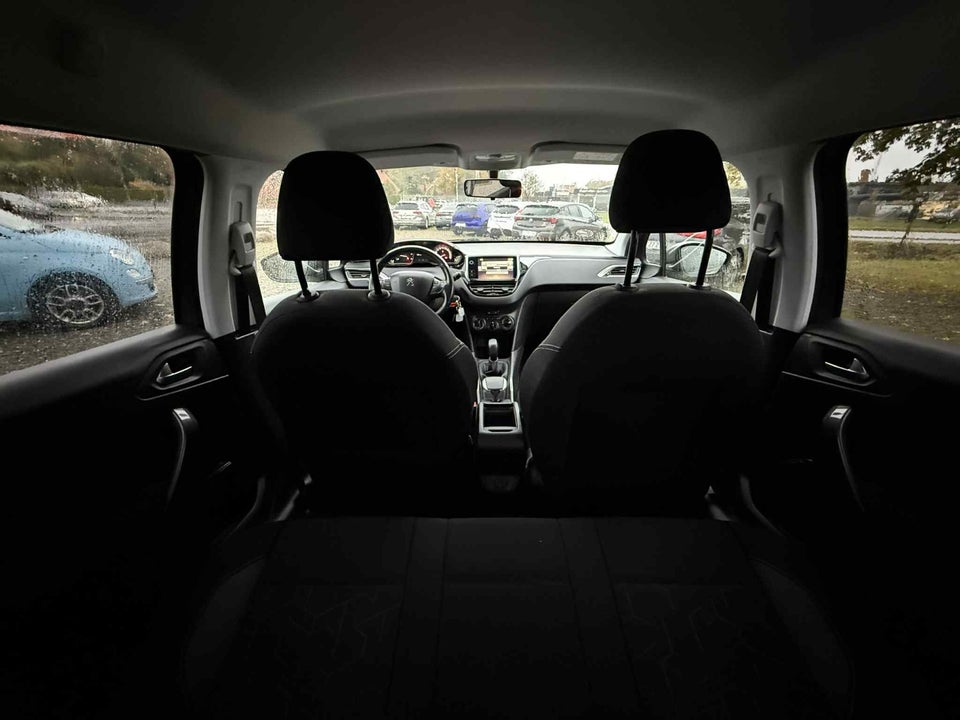 Peugeot 2008 1,6 BlueHDi 100 Active 5d